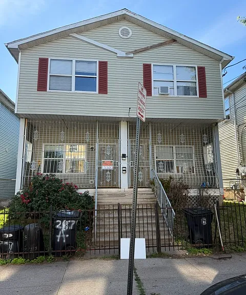 287A Hunterdon St, Newark, NJ 07103